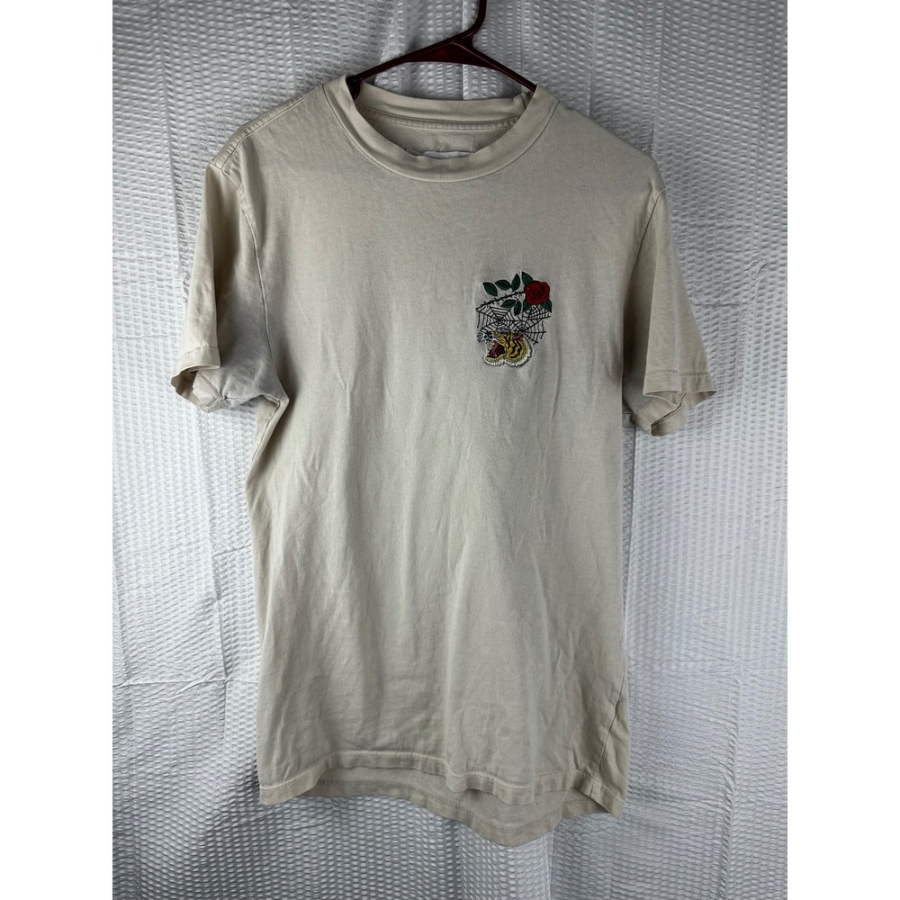 Vibetown Tee w/ patch like embroidery‎ graphic on front, tiger design on back S